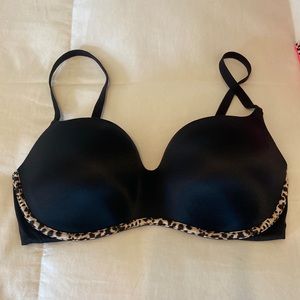 Victoria Secret 34DD black bra leopard trim.